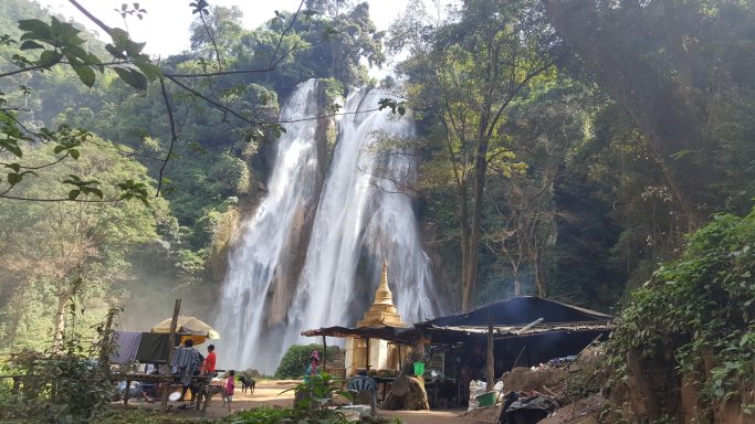 Anasakan Wasserfall